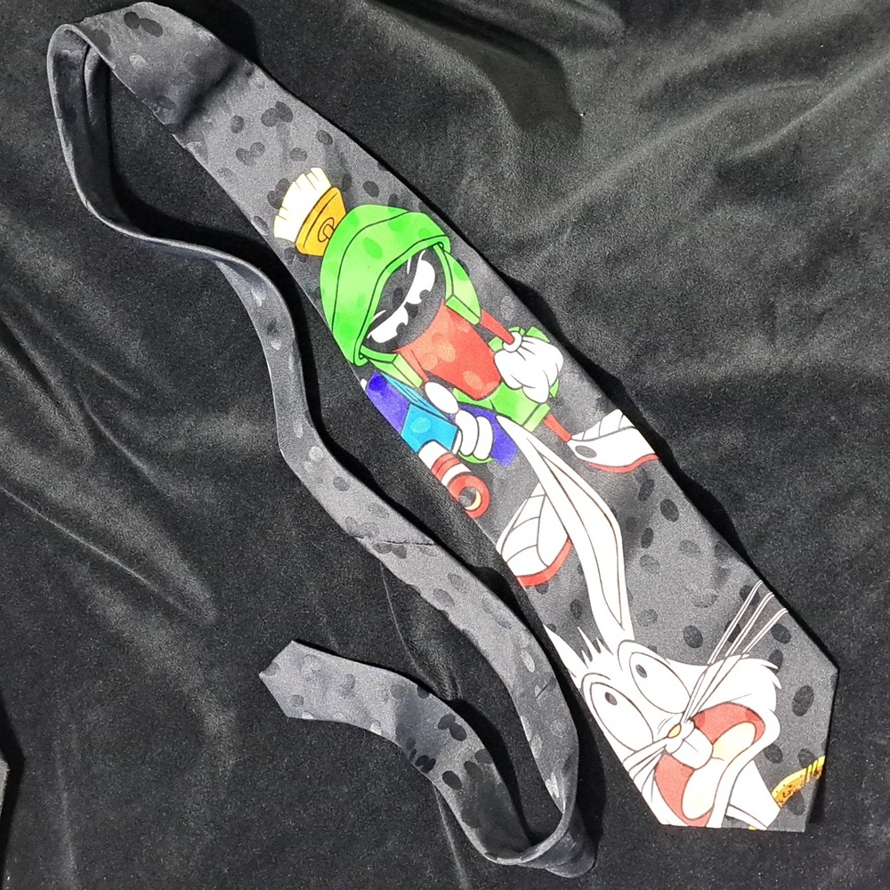 Looney Toons Mania Vintage Tie Buggs Bunny